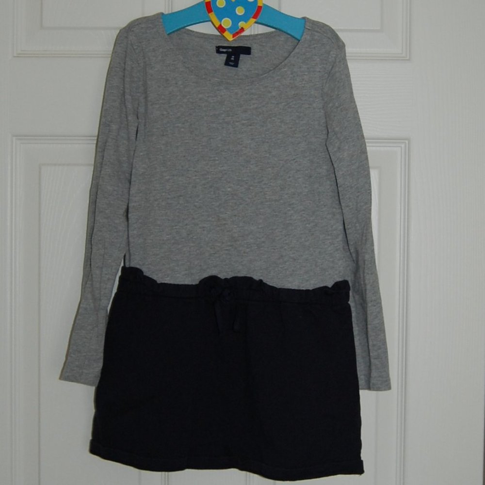 GAP Girls Size S (6-7), Long Sleeve Cotton Dress, Gray (Top) & Navy (Skirt)